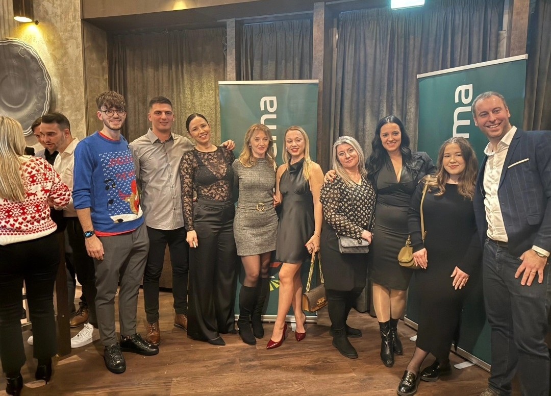 Snaga tima u blagdanskom ozračju